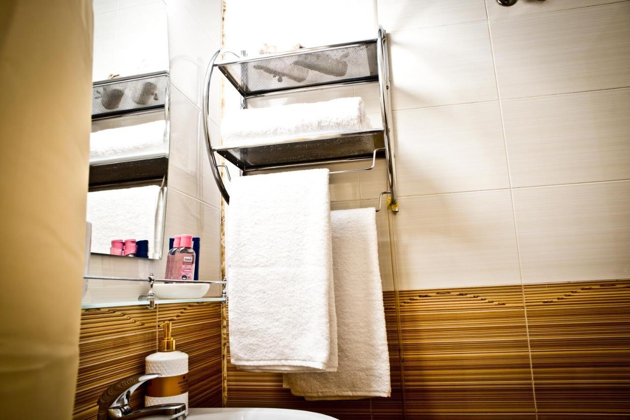 Sunflower Apartment City Center Plovdiv Buitenkant foto