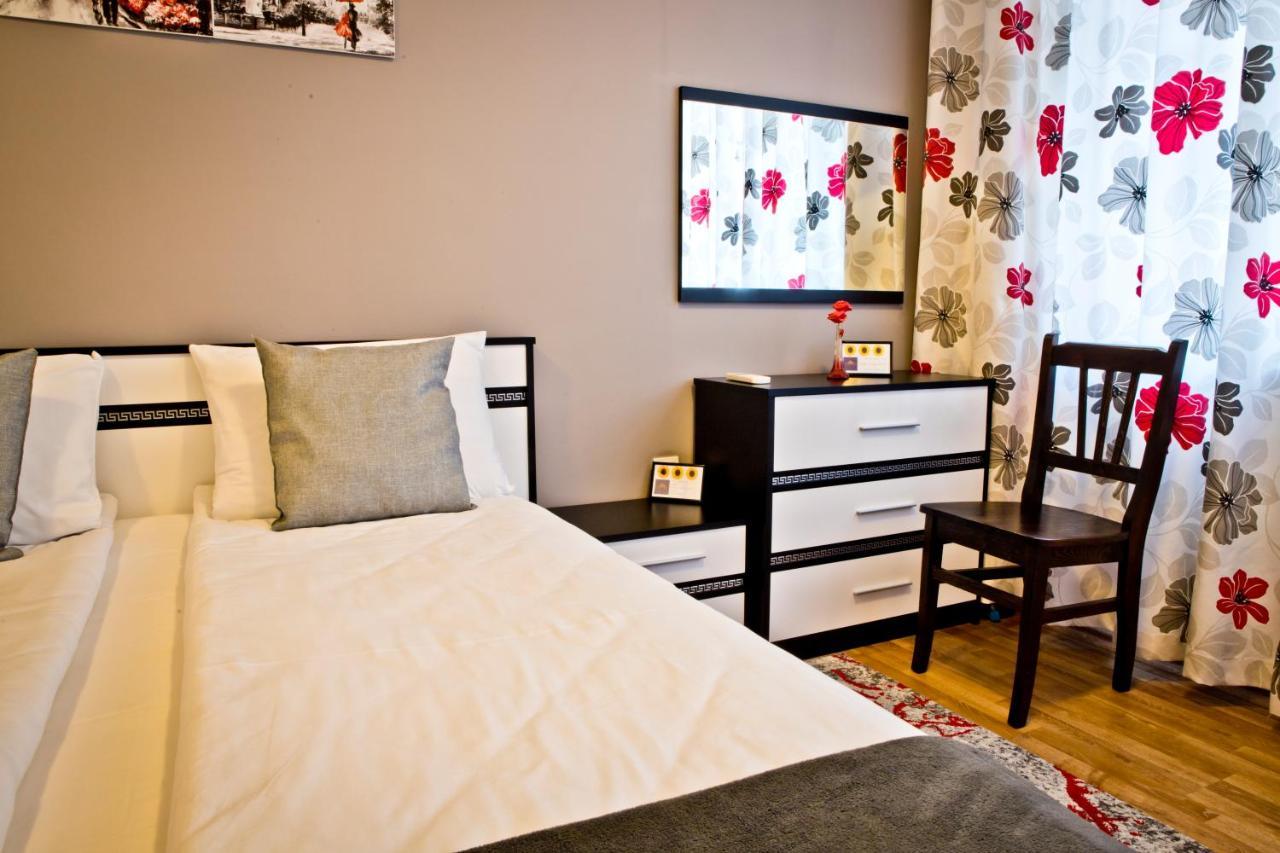 Sunflower Apartment City Center Plovdiv Buitenkant foto