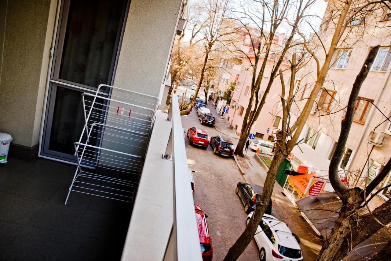 Sunflower Apartment City Center Plovdiv Buitenkant foto