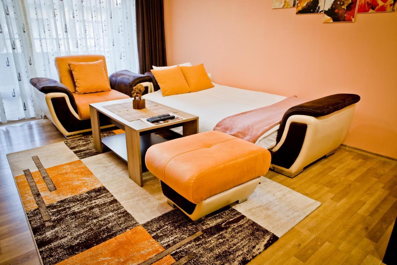 Sunflower Apartment City Center Plovdiv Buitenkant foto
